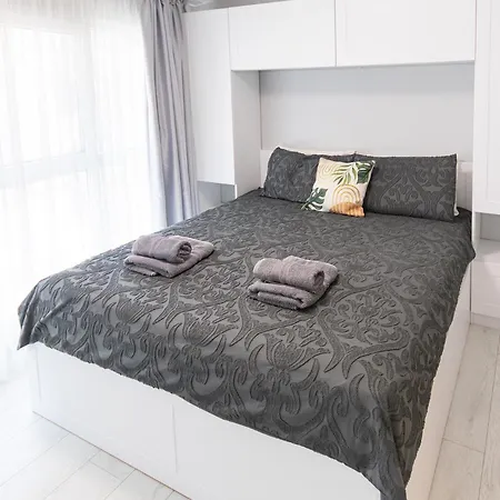 Stayeasy Center